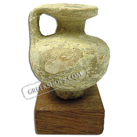 Ancient Greek Aryballos (Oil bottle), 650-640 BC, Museum of Delphi